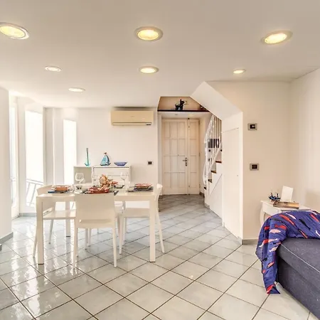 House Archimede - Eyes On The Sea Holiday home *